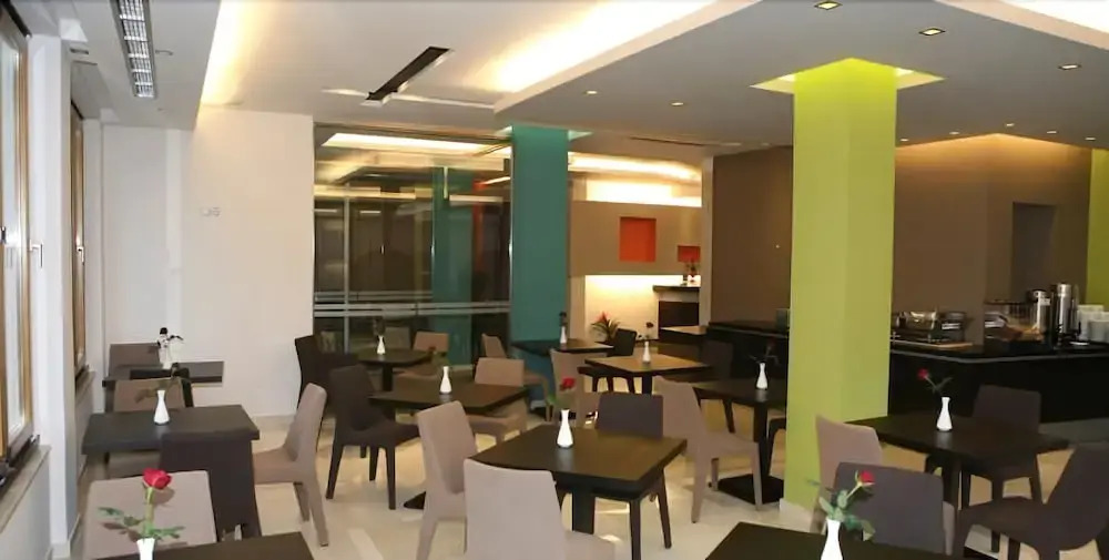Victoria Hotel