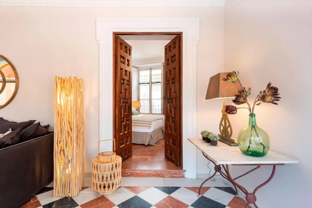 Luxury 3BD duplex with panoramic views to old town. San Isidoro Terrace