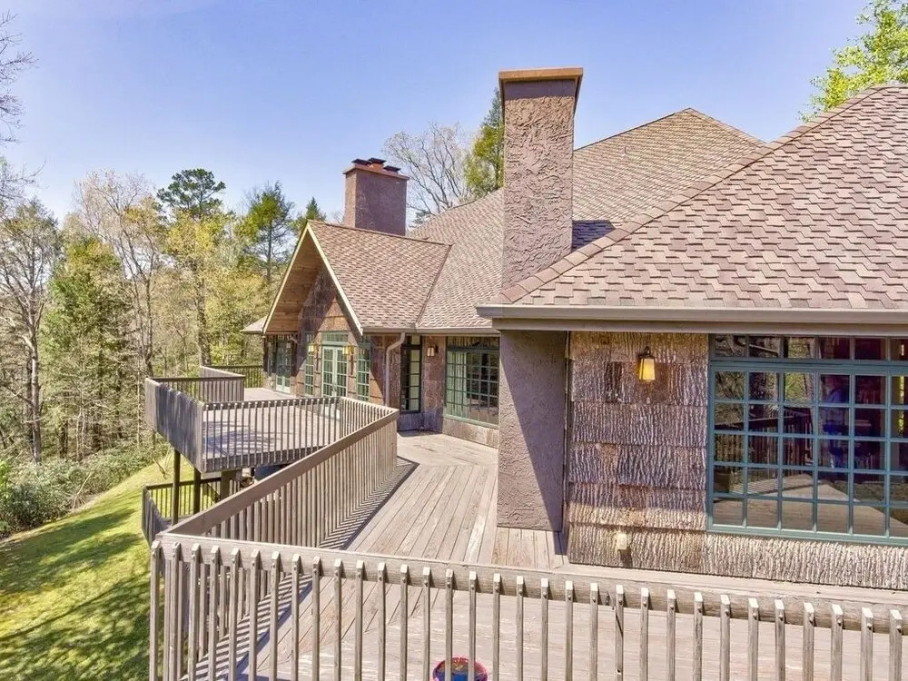 Misty Mountain Manor 6 Bedroom Home by Redawning