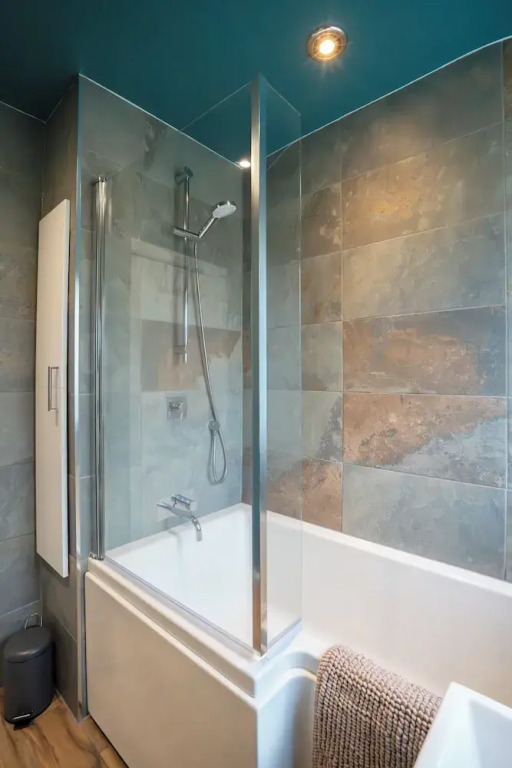 10 Mins to Aberdeen City Centre - Parking - Garden