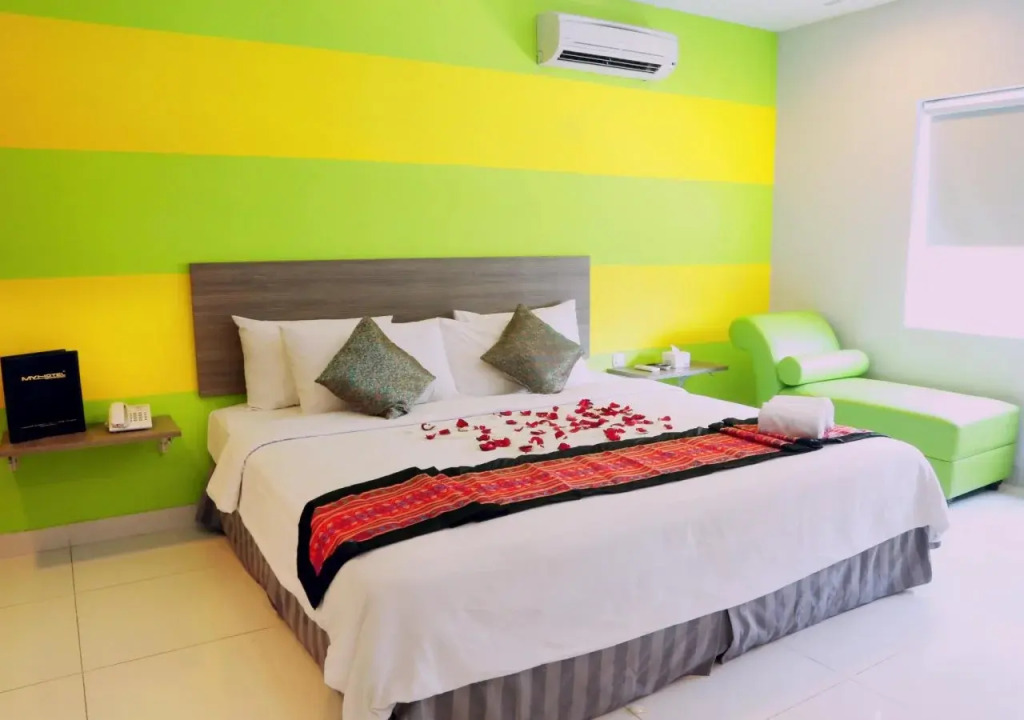 M Hotel Jakarta