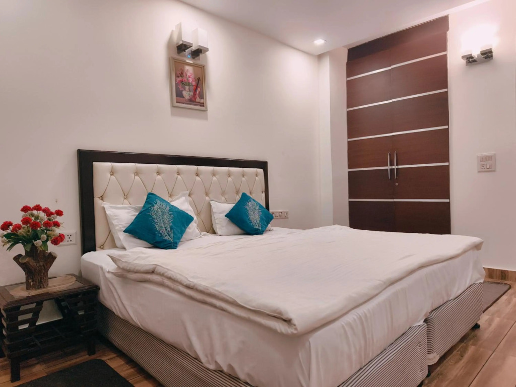 Luxurious 3Bhk Apartment