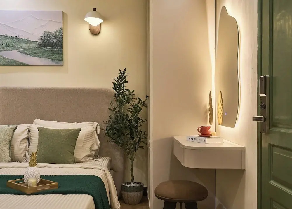 Secret Garden Hotel Phan Xich Long by Urban B