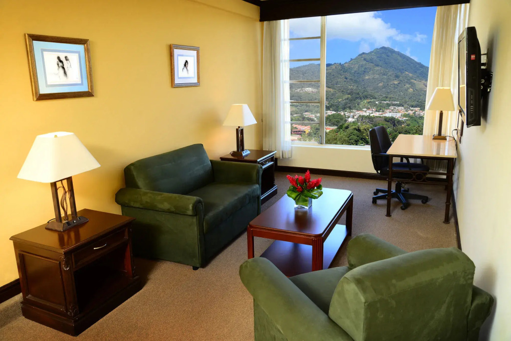 Plaza Hotel and Suites