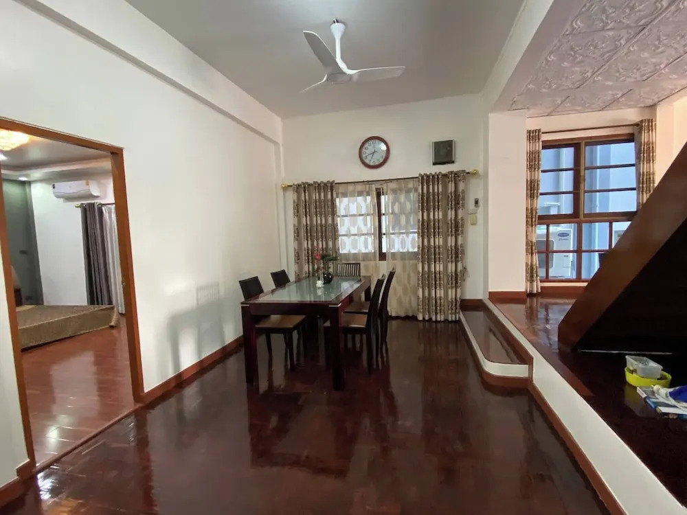 Beautiful 2 Story Newly Renovated Bungalow House