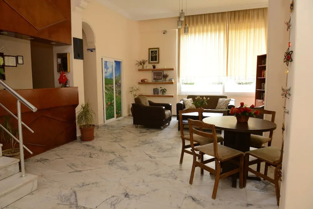 Livane Suit Otel