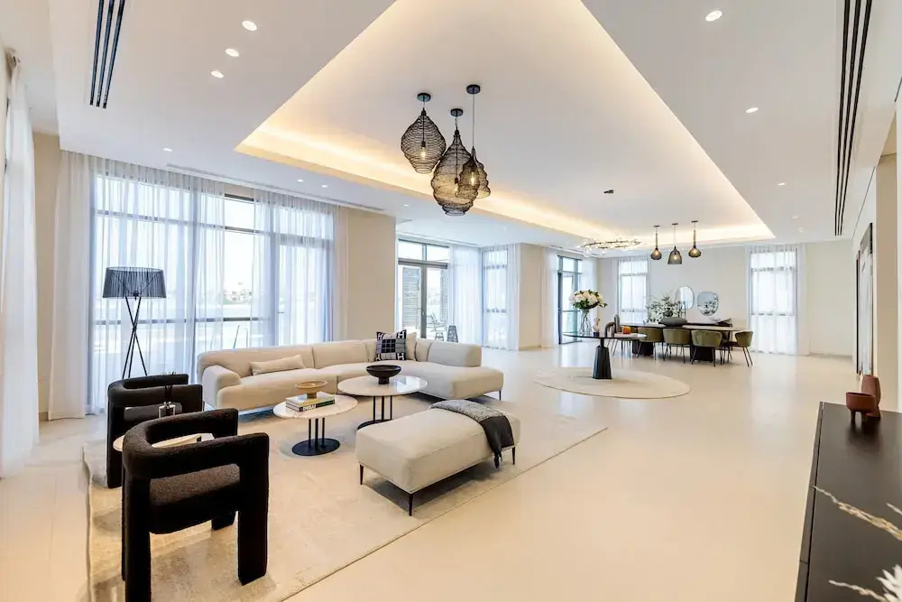Luxurious 5 Bed Villa 60B Palm Jumeirah