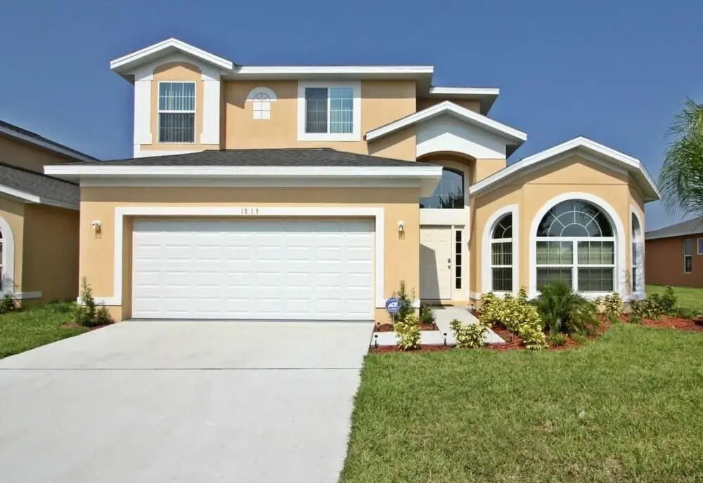 1010 Tourmaline Dr 5 Bedroom Home