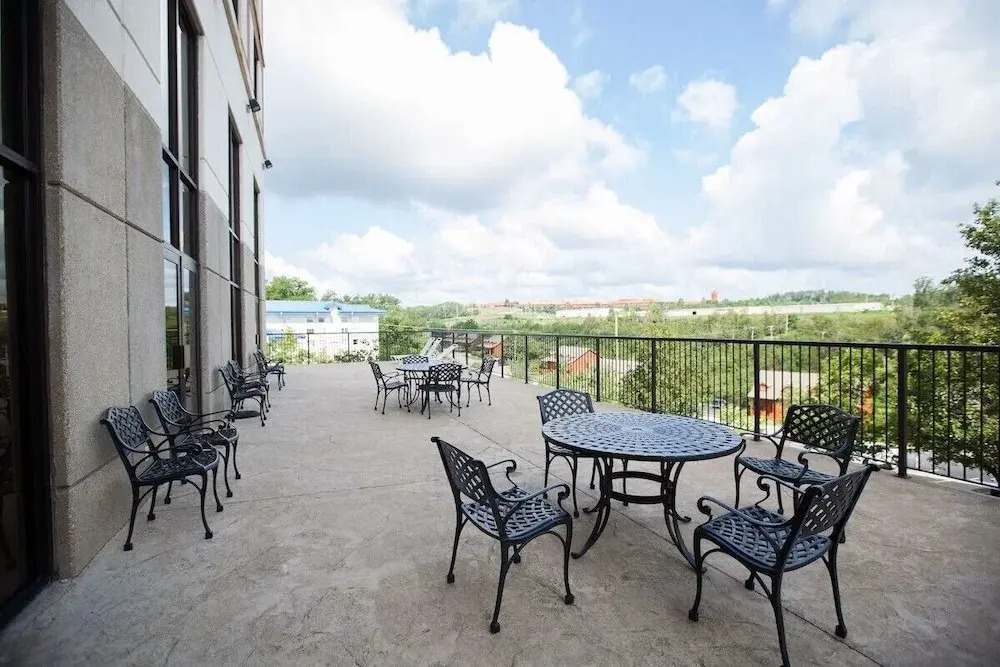 Grand Plaza Hotel & Conference Center