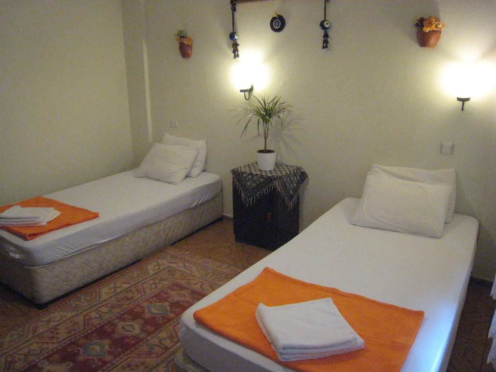 Paris Otel