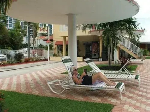 Ronny Dee Resort Motel