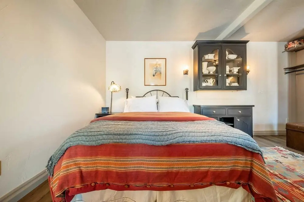 5BD Houseblocks From Broadmoor Fireplacecheyenne Canon & Gorgeous Views!