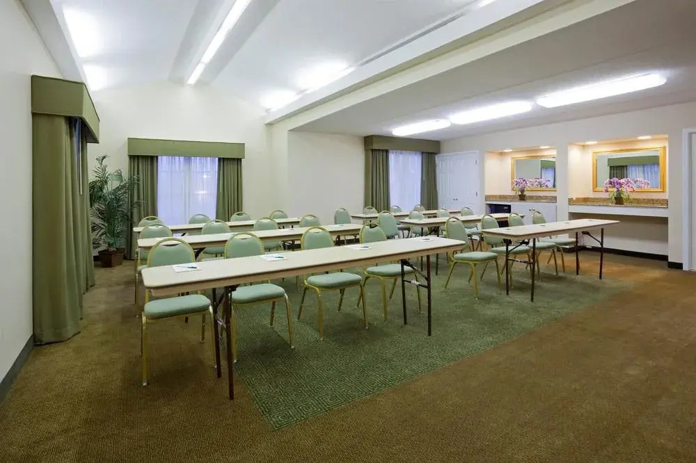 La Quinta Inn Chicago Oakbrook Terrace
