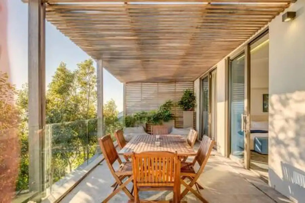Unique Camps Bay Apartment w Private Pool Coral Sea