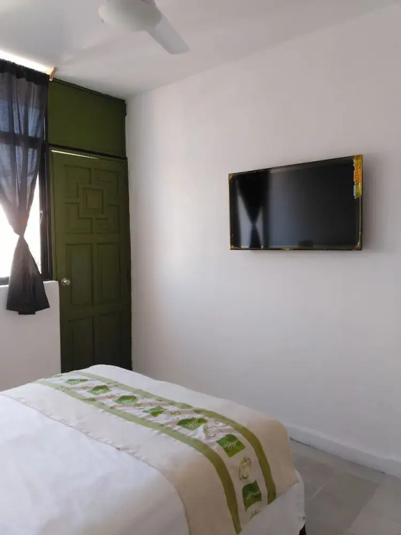 Tropicus 15 Suite Room With Balcony