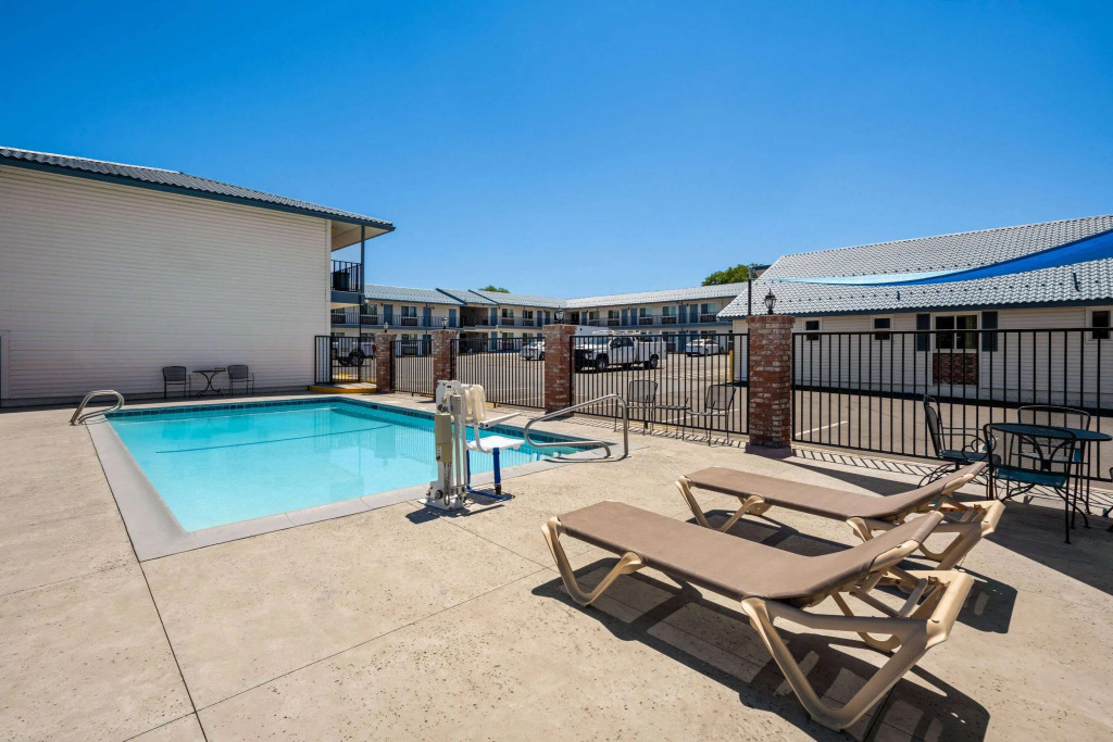 Super 8 by Wyndham Susanville