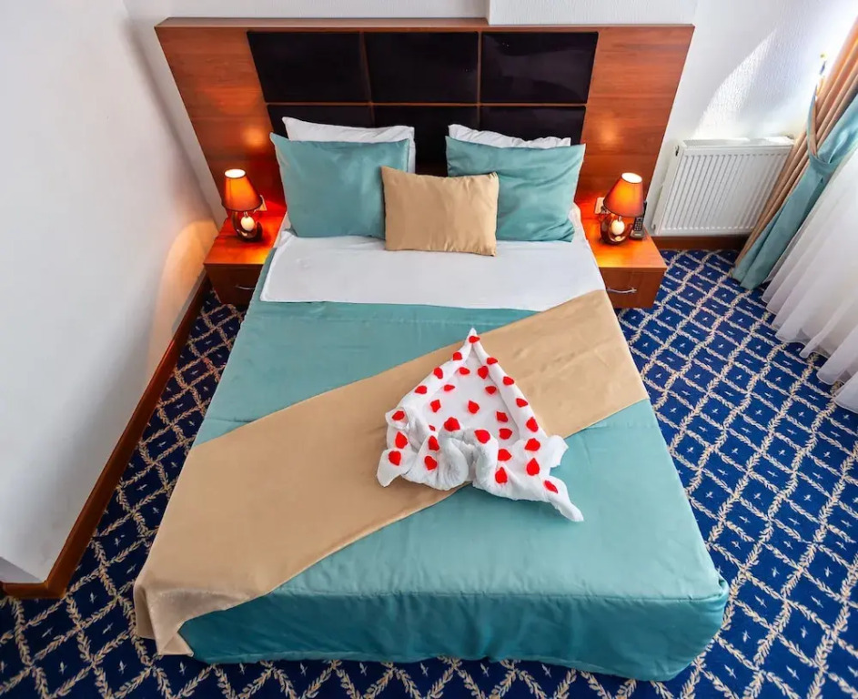 Hotel 28