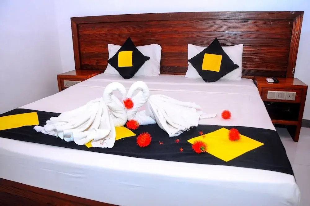 Happy Banana Hotel