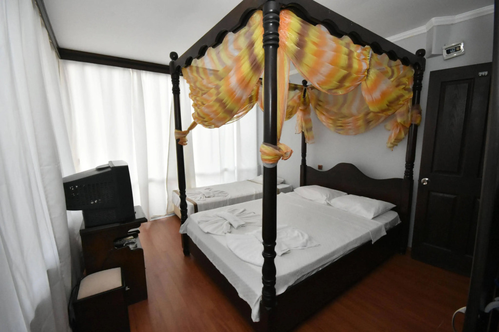 Anerissa Hotel