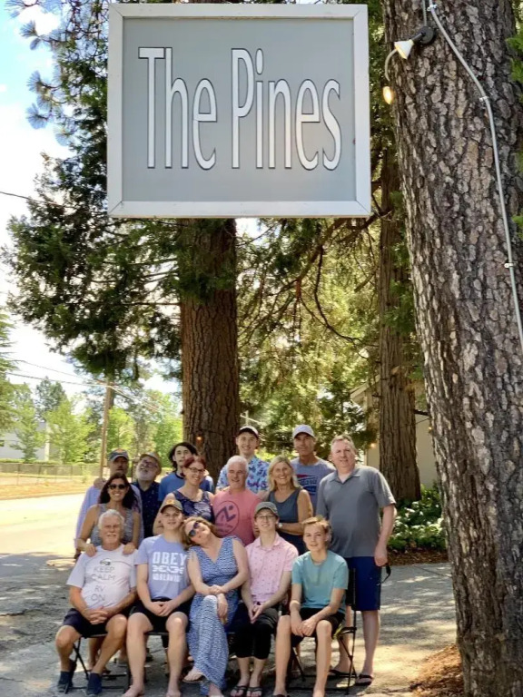 The Pines Inn and Cottages