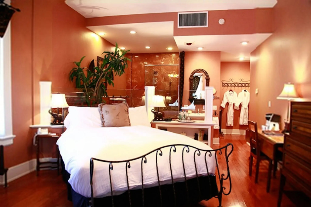 Inn on Broadway
