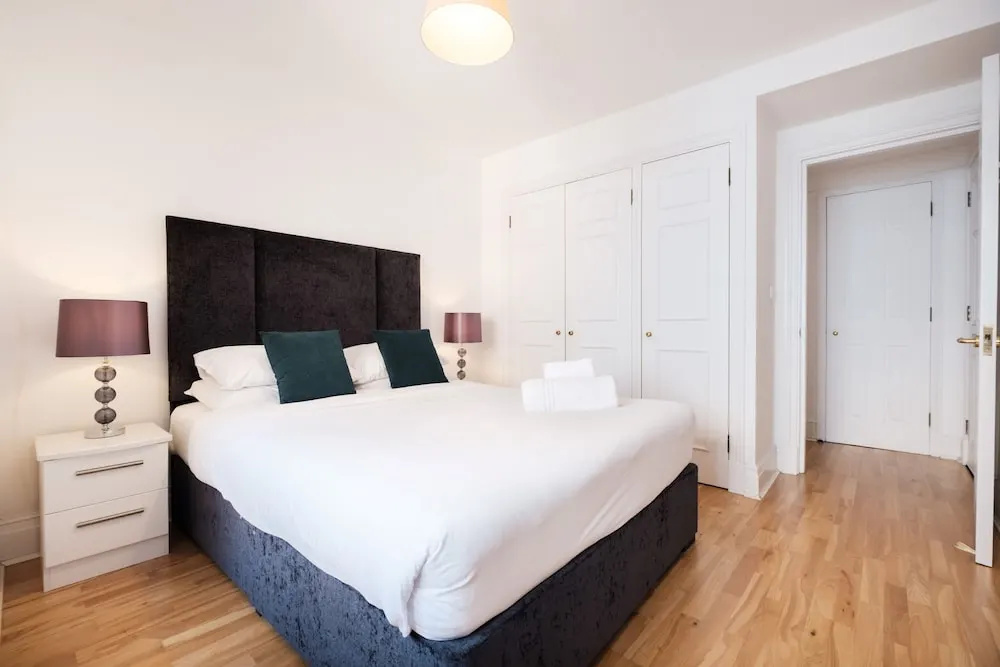 Holborn Penthouse Apartment with Terrace