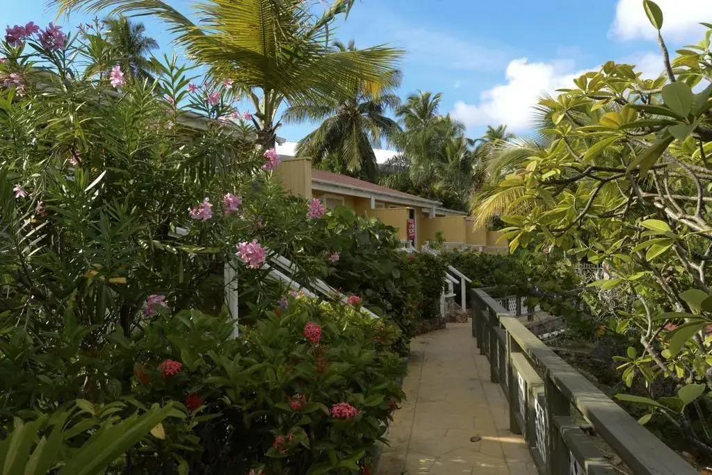 Lindbergh Bay Hotel and Villas