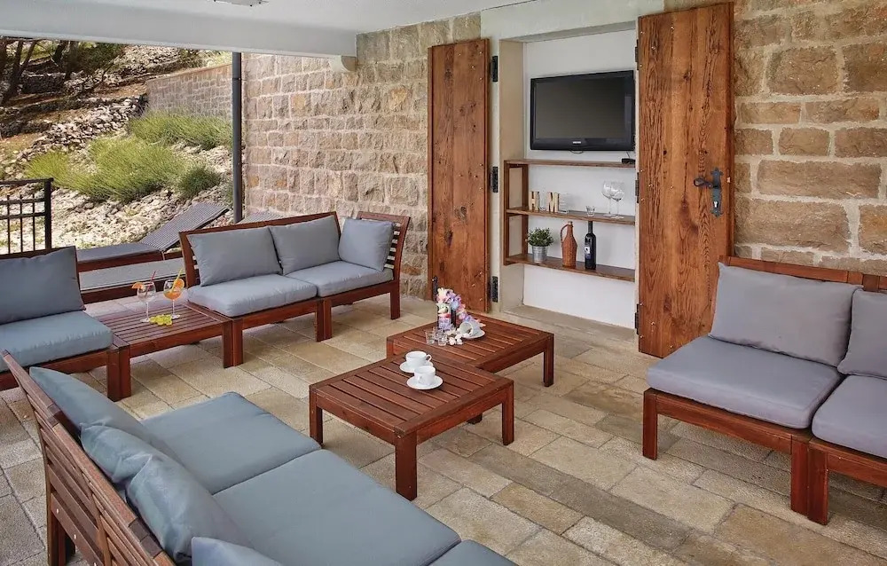 Stunning Home in Povlja With 4 Bedrooms, Wifi and Outdoor Swimming Pool