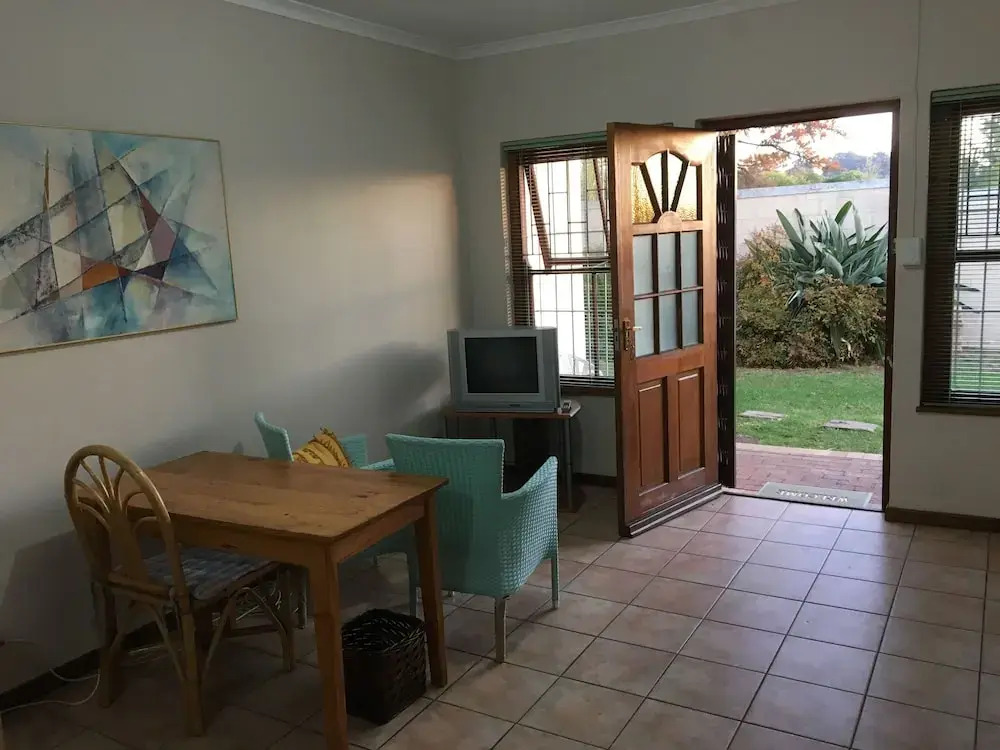 Rhodes Lodge