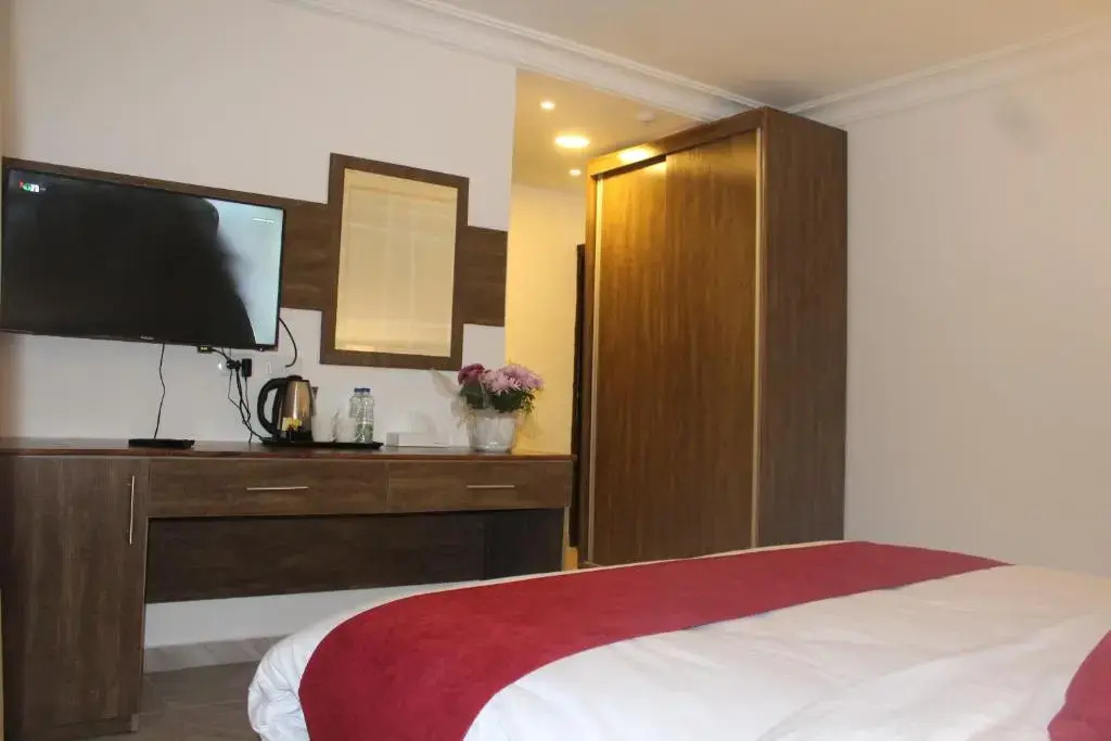 Corner View Hotel