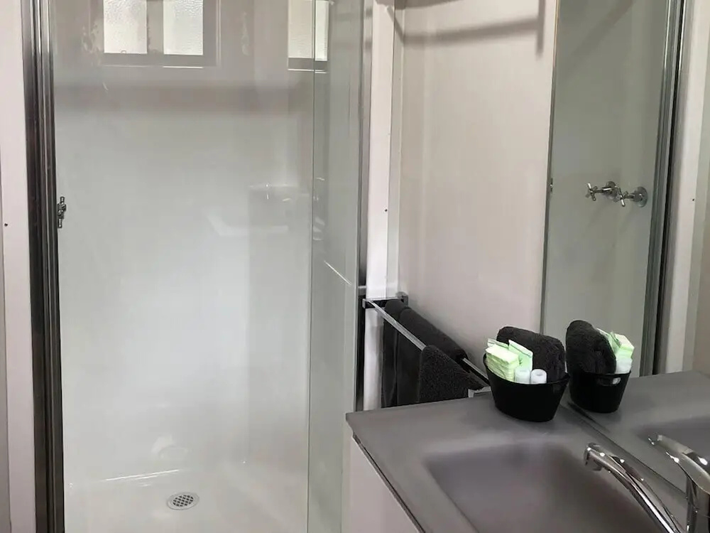 Acacia Caravan Park & Holiday Units