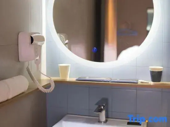 Homeinn · neo (Dalian Wafangdian Business Center)