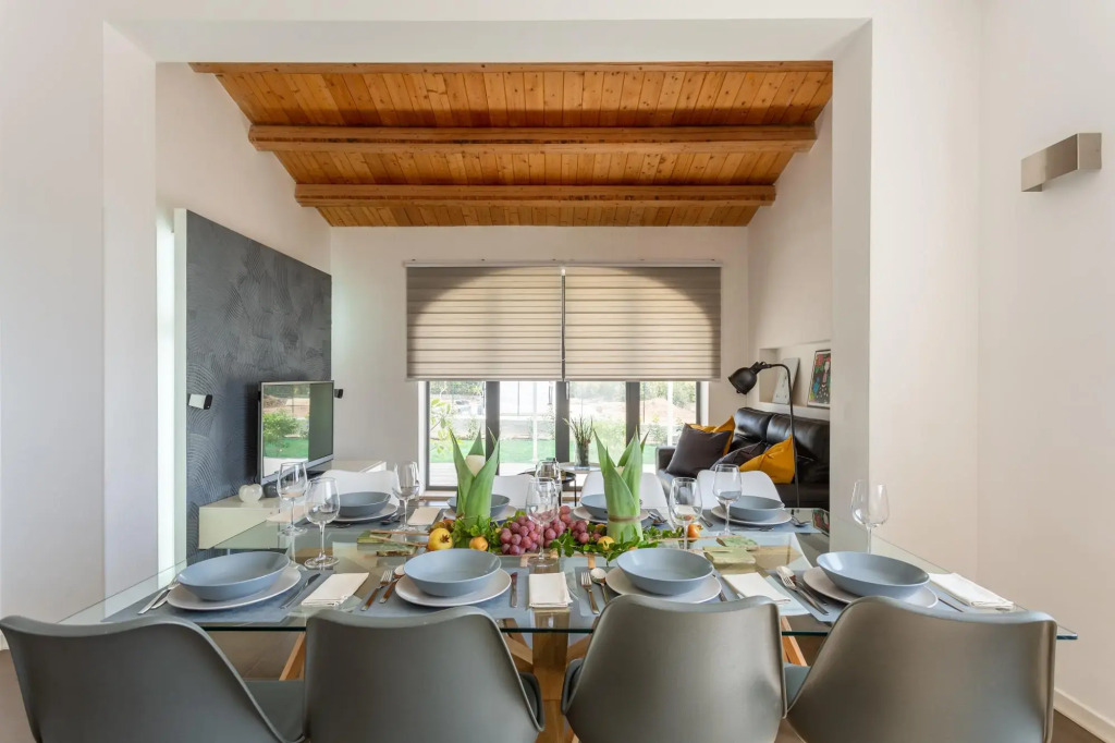 Villa Akos Large Private Pool AC WiFi
