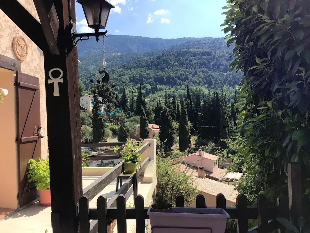 Villa With 3 Bedrooms in Levens, With Wonderful Mountain View, Private Pool, Enclosed Garden - 22 km From the Beach