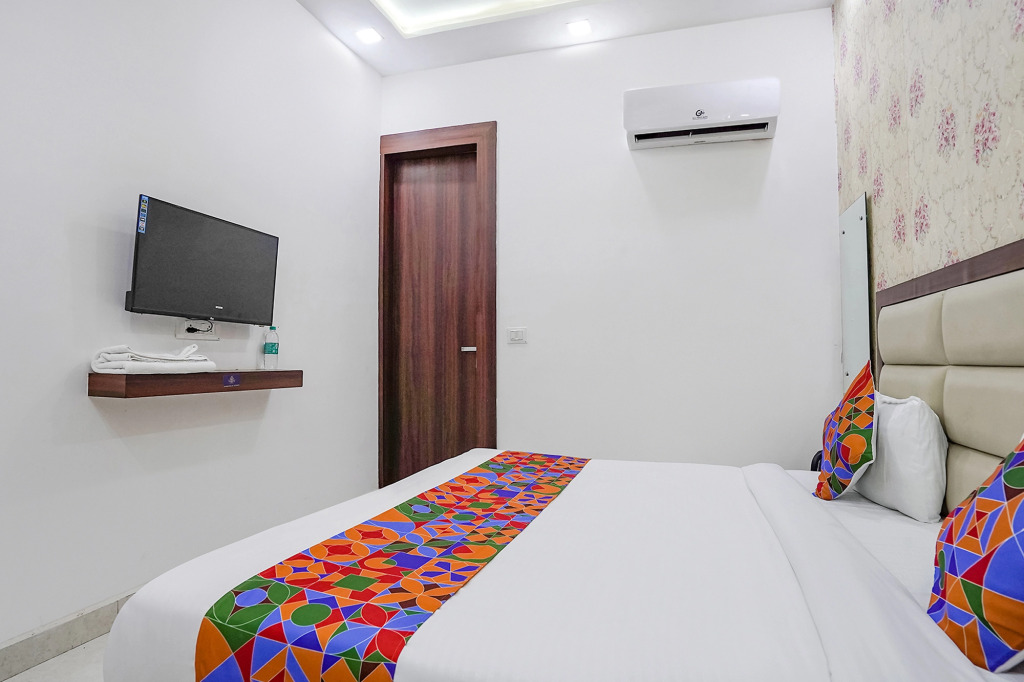 FabHotel Urban Inn