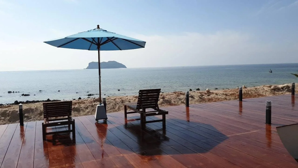 The Beach Resort & Residence