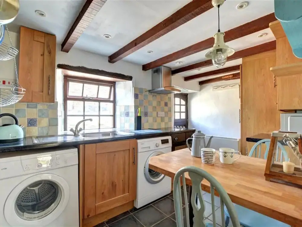 Authentic Holiday Home in Penrose near Beach