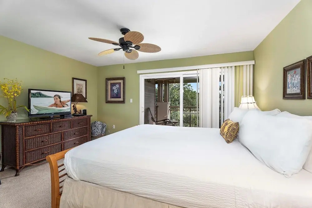 Spacious Townhome - Close to Beaches & Shopping! - Vrkcv
