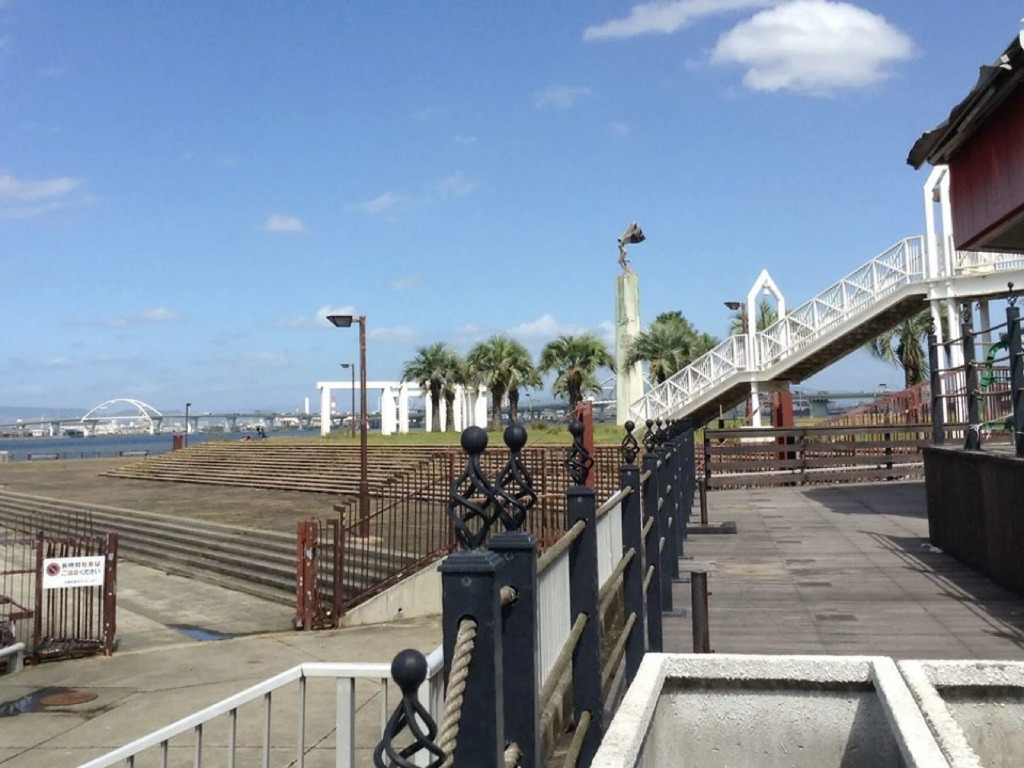 Osaka Hokko Marina HULL