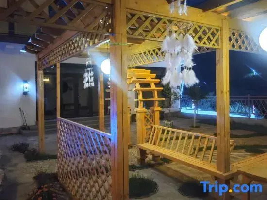 Xiangming Mountain Lodge