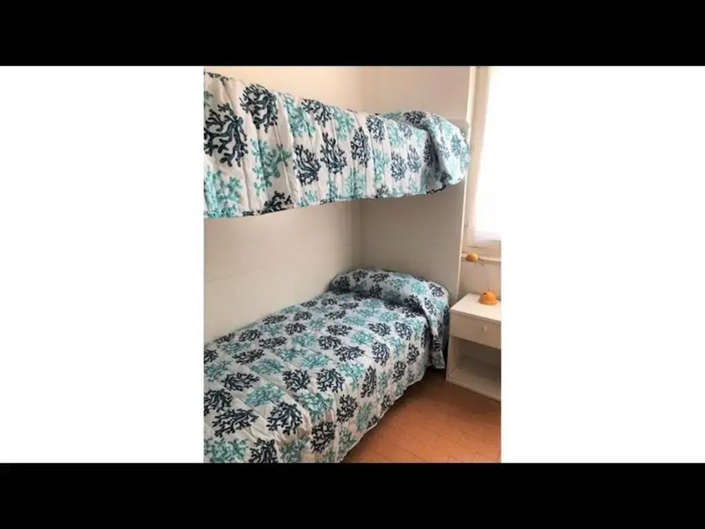 Beautiful apartment for 6 people near the sea
