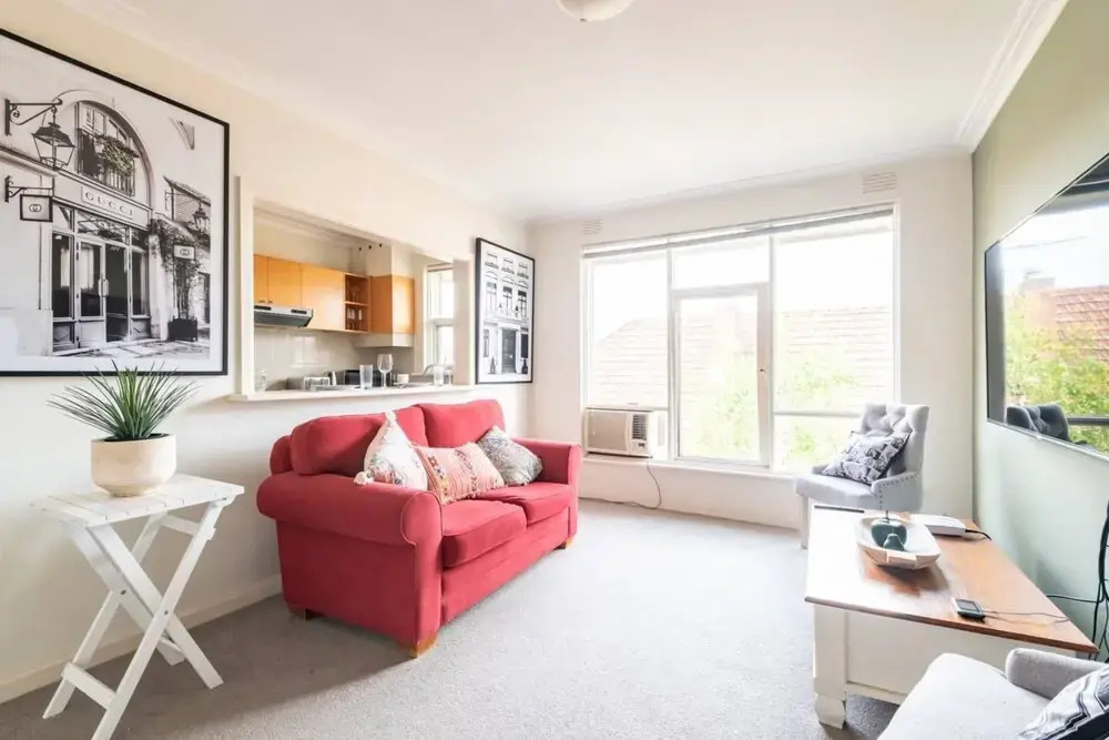 Well Located 1 Bedroom in South Yarra