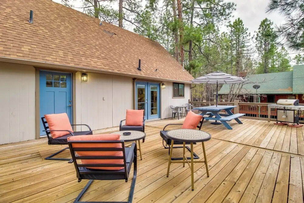Updated Pinetop Home: 5 Mi to Woodland Lake Park!
