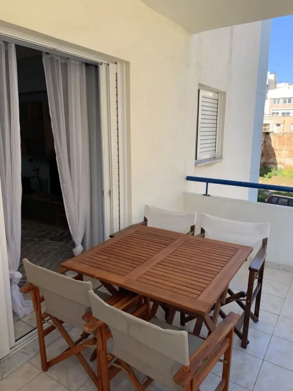 Immaculate 2-bed Apartment in Piraeus, Athens