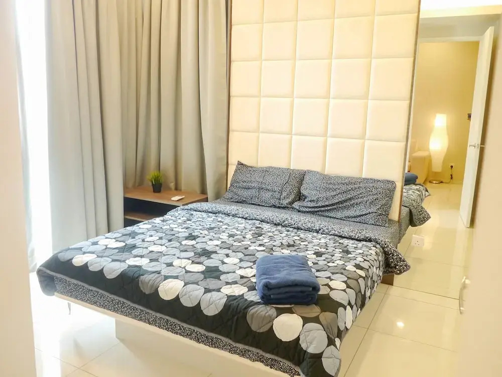 The Robertson 3 by Cloverr Suites