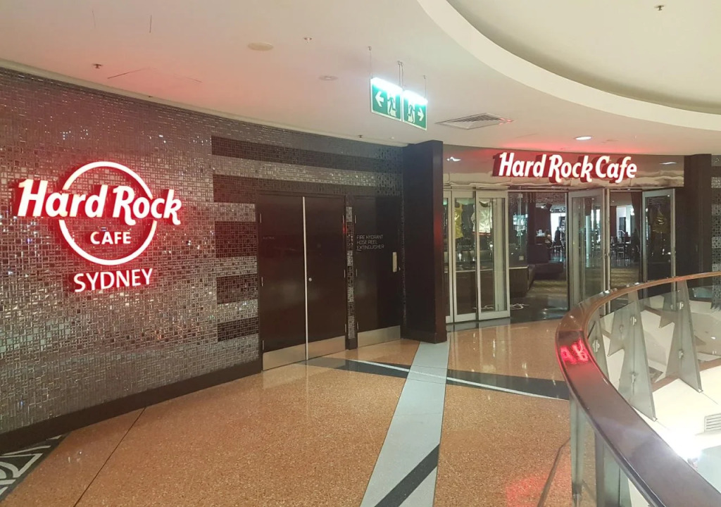 Darling Harbour Getaway