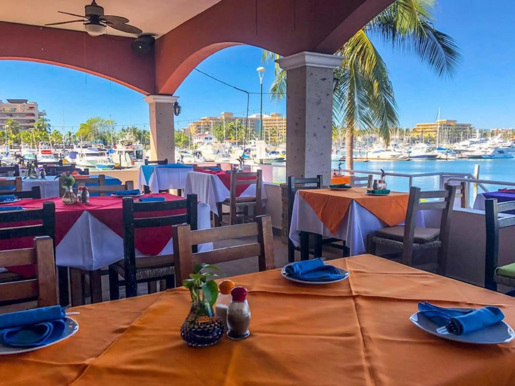 Marina Banderas Suites Hotel Boutique