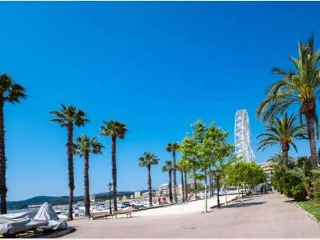 Appartement Le Lavandou, 1 pièce, 2 personnes - FR-1-251-224