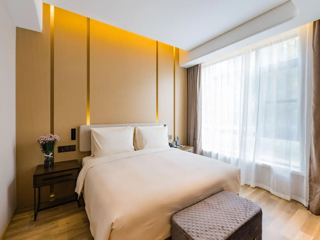 Atour S Hotel Shanghai Oriental Pearl Tower