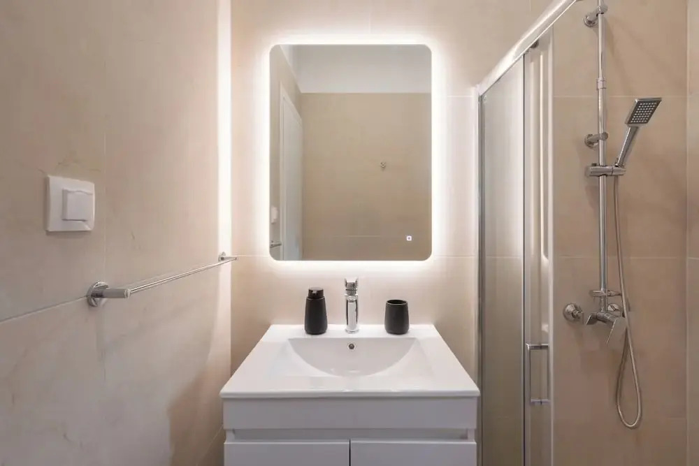 15 Minutes Walk to Acropolis, Minimalist Studio